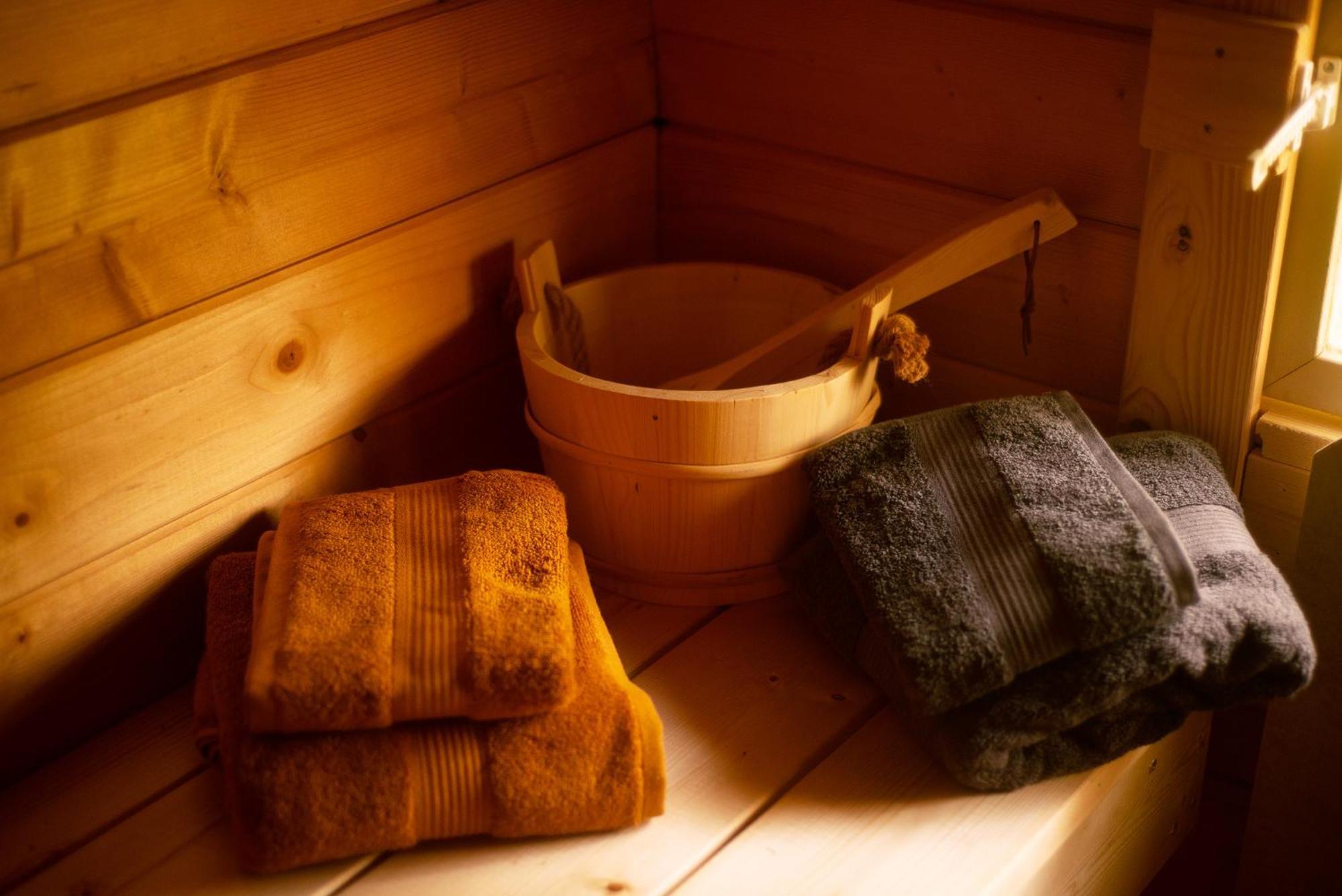 Troll House Eco-Cottage, Nuuksio For Nature Lovers, Petfriendly エスポー エクステリア 写真