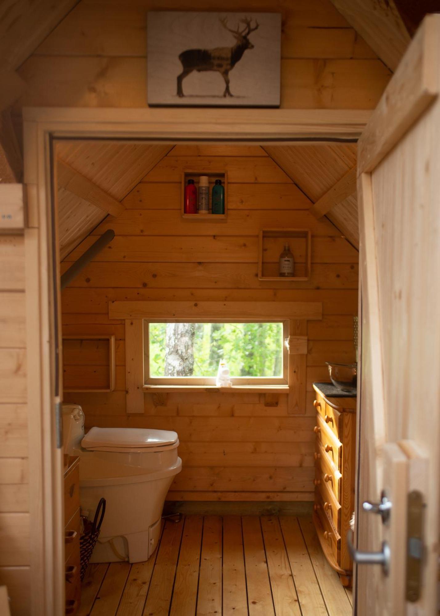 Troll House Eco-Cottage, Nuuksio For Nature Lovers, Petfriendly エスポー エクステリア 写真